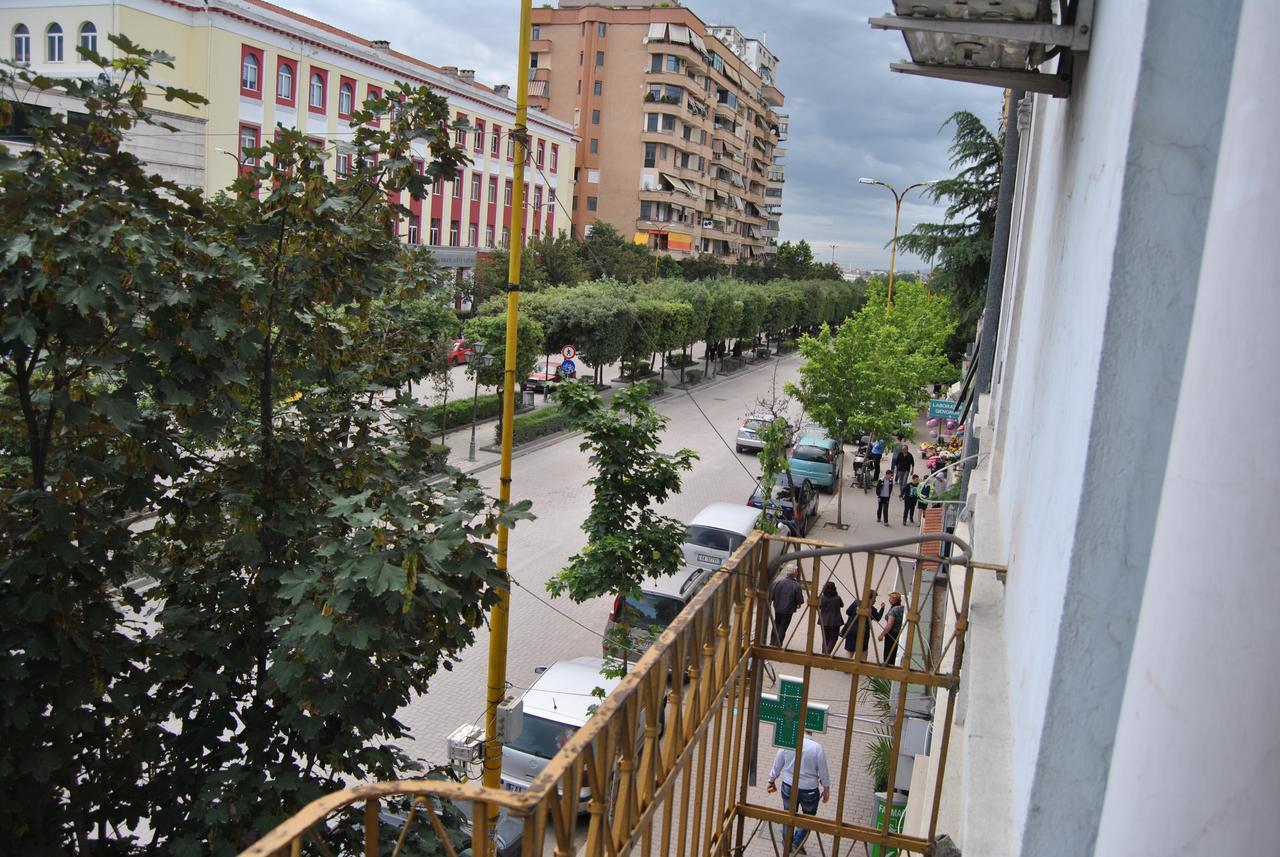 Hotel Republika Tirana Exteriér fotografie